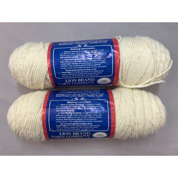 Vintage Lion Brand Sayelle Yarn Lot 2 4-Ply Worsted Dupont Orlon Acrylic - Picture 3 of 5